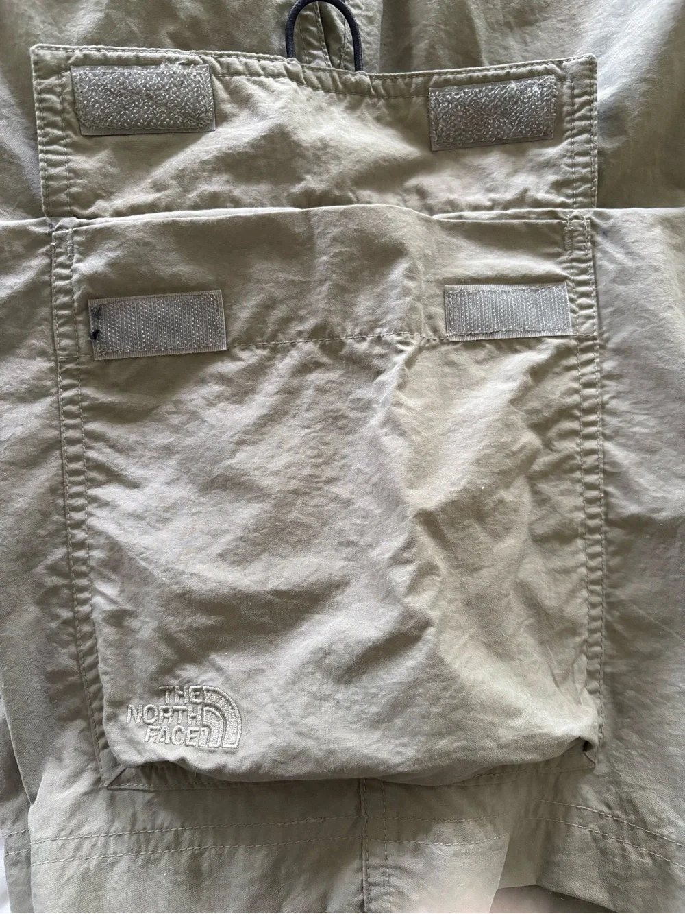 The North Face Cargo Shorts 100% Nylon Sz M Ins 9.5”Stowable Hike Climb Gorpcore